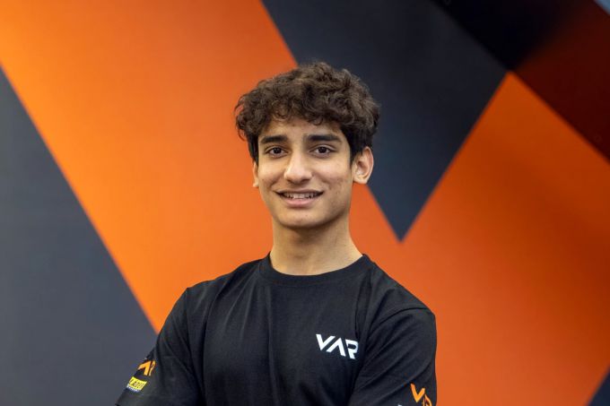 Van Amersfoort Racing versterkt zich met Indiaas talent voor het FRECA-seizoen 2025; "Ik ben super blij"