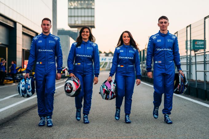 Vrouwen in de cockpit: Tatiana Calderon en Carrie Schreiner kennen productieve dag bij Women-test