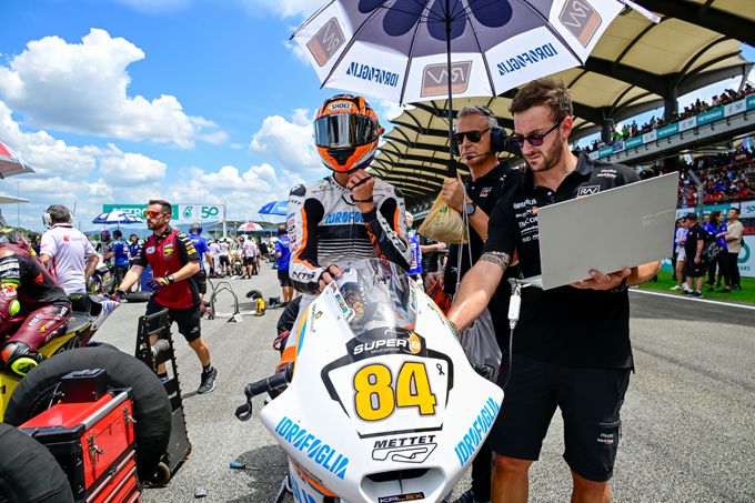 Zonta van den Goorbergh – RW-Idrofoglia Racing GP