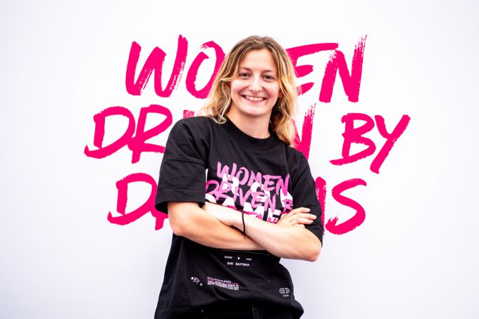 Vrouwelijk talent krijgt de kans bij Mercedes AMG! Iron Dame Doriane Pin klaar voor vervolg wereldwijd singleseater programma in 2025