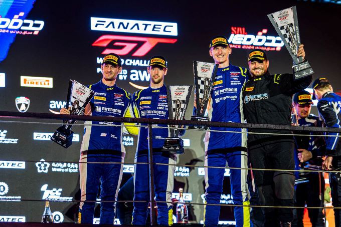 6 Hours of Jeddah Rutronik Racing Loek Hartog racewinnaar en Bronze Cup-kampioen Foto 3 bron foto Jonas Plümer / Laptime Performance Eibl GmbH/ GT-Place UG