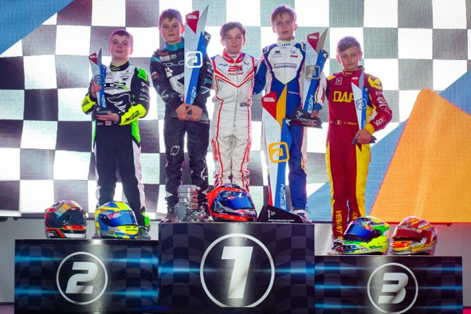 IAME Warrior Final 2024 verstoord intense mist - Overwinningen van wereldklasse na ongelooflijke finales