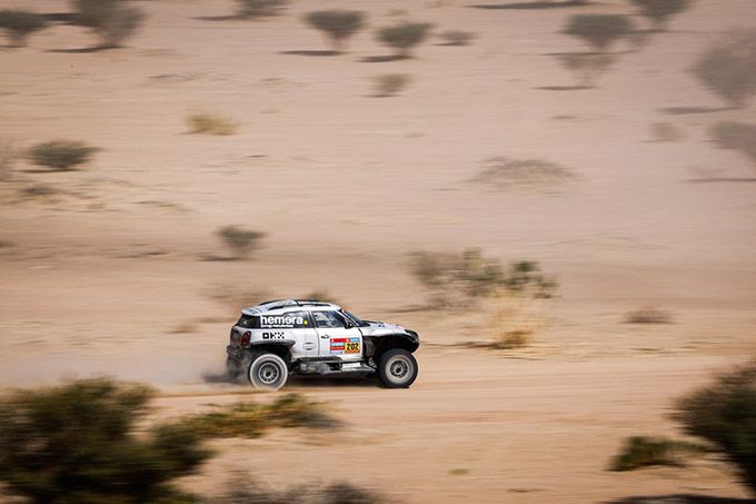 X-Raid Team 202_Guerlain_Chicherit_-_Alex_Winocq