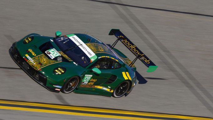 Porsche in 24H Daytona 2025 Foto 9 Wright Motorsports #120: Ayhancan Güven (TUR), Adam Adelson (VS), Elliott Skeer (VS), Tom Sargent (AUS