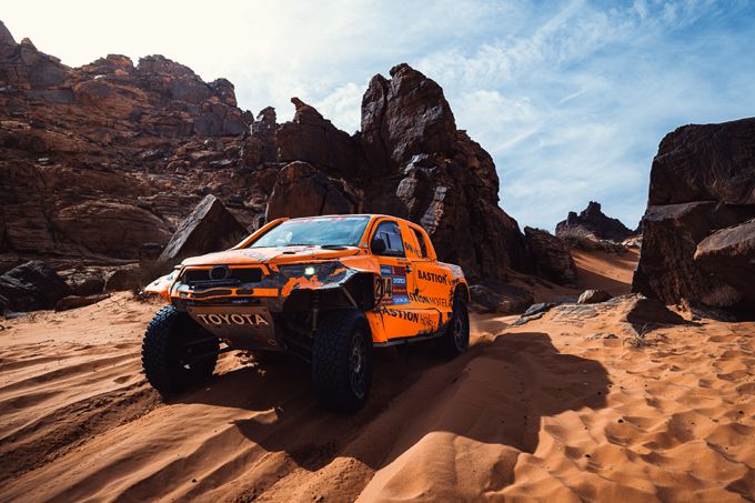 Maik Willems geniet van zware en lange zesde etappe Dakar Rally: “Soms dacht ik: als we hier maar uitkomen”