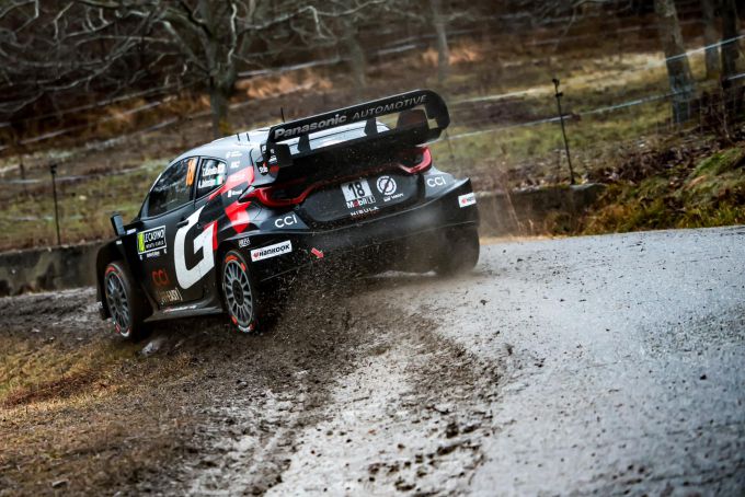 Felicitatie Akio Toyoda Toyota 1-2 overwinning Rally Monte Carlo 2025 Foto 10 Nr18 Takamoto Katsuta / Aaron Johnston actie rear
