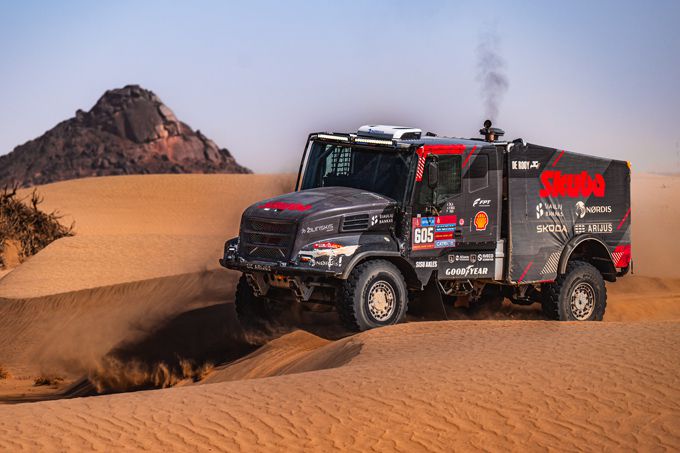 Positieve stemming in het kamp van Team de Rooy FPT in de Dakar 2025