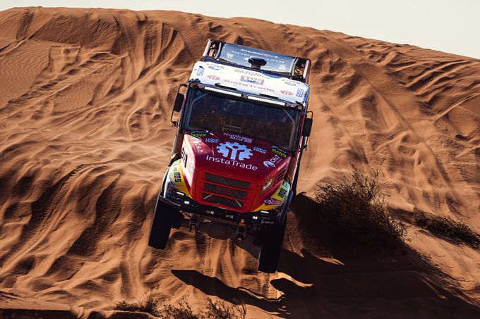 Team de Rooy lekker op dreef in de Dakar Rally! "Niets is beslist tot de laatste kilometer"