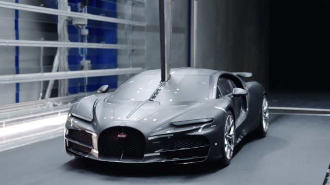Bugatti Tourbillon Foto 4