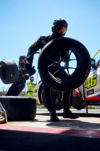Valentino Rossi blij met succes in Bathurst Foto 13