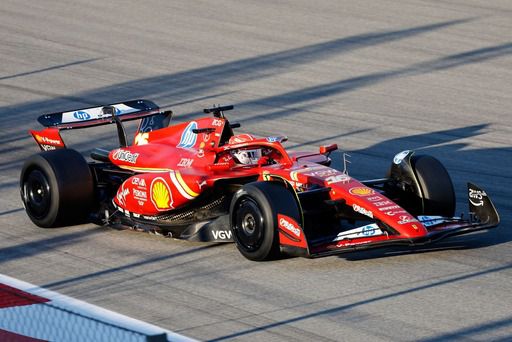 Pirelli F1 bandentests Barcelona Foto 3 Charles Leclerc