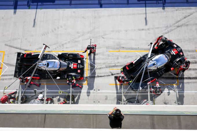FIA WEC 2025 Qatar 1812km Toyota Gazoo Racing Foto 2