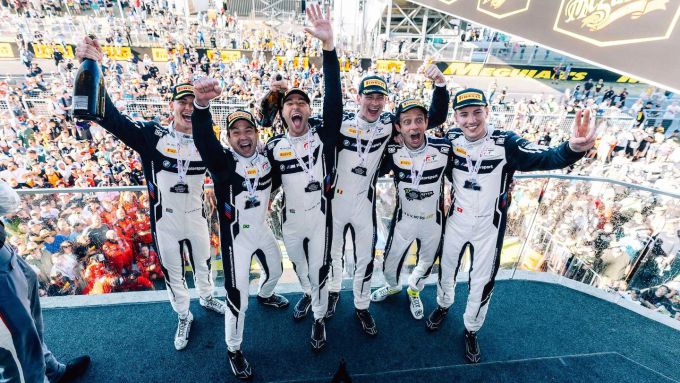 VIDEO: WRT teambaas Vincent Vosse: "Drie races, drie overwinningen. Wat een geweldige start van het seizoen!" + FOTO'S