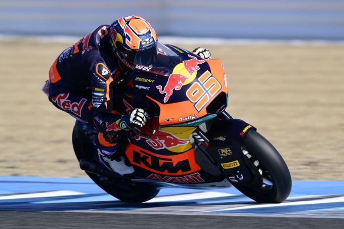 Collin Veijer erg actief op zijn Red Bull-KTM: "Moto2 is een compleet andere klasse, dus ik heb tijd nodig"