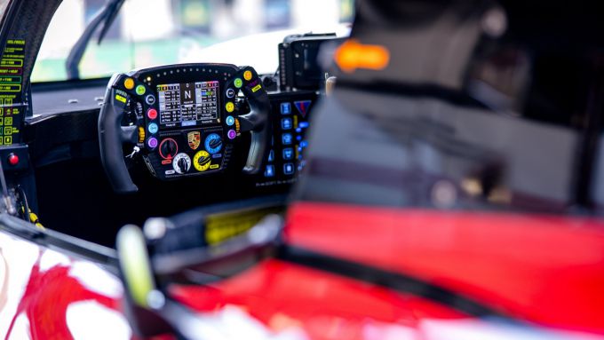 FIA WEC Porsche Penske Motorsport Qatar 1812km Foto 10