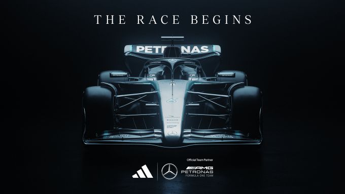 Mercedes_AMG 2025 F1 Team Andrea Kimi Antonelli Toto Wolff George Russell Foto 3 Adidas