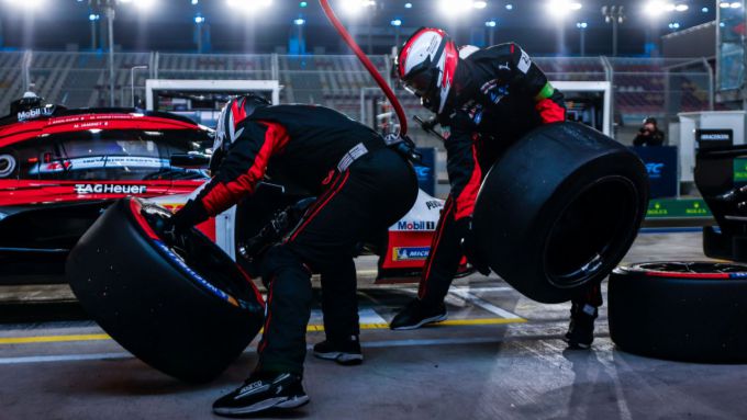 Qatar 1812km 2025 Michelin Porsche Penske Motorsport Foto 5
