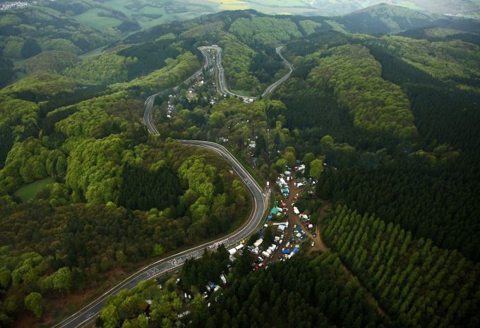 Bandenfabrikant Falken nieuwe partner van de Nurburgring Foto 6 Groene hel