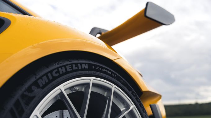 Porsche Manthey Michelin nieuwe regenband 2025 Foto 3