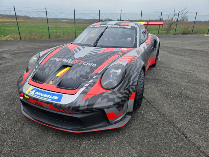 Porsche 992 Rally GT