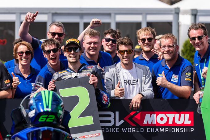 Manzi verlaat Australië als WK-leider na solide tweede plaats in Race 2