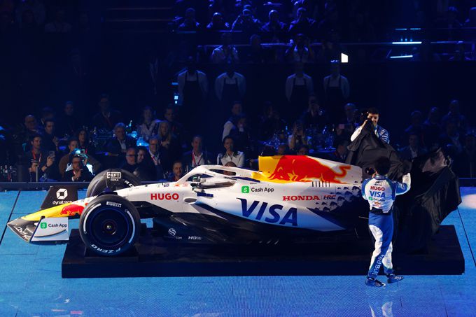 Isack Hadjar vindt het onwerkelijk: "Het is al mijn hele leven mijn doel om F1-coureur te worden