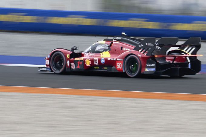 FIA WEC 2025 Qatar 1812km Ferrari 1-2-3 overwinning Foto 11