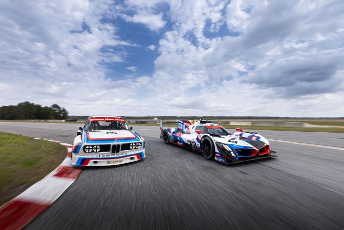 12H Sebring - Kleurstelling van de BMW M Team RLL Hybrid V8's herdenkt 50 jaar BMW Noord-Amerika