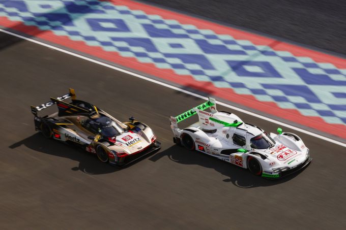 FIA World Endurance Championship Lusail International Circuit Qatar 1812km Porsche Penske Motorsport Manthey Foto 3
