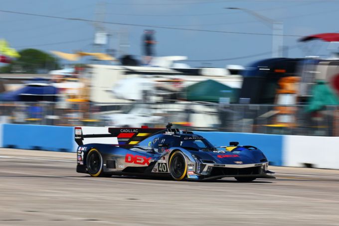 12H Sebring 2025 Cadillac Racing Foto 5