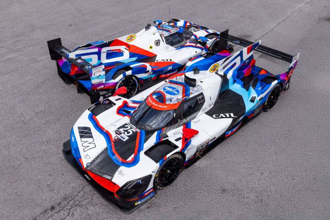 12H Sebring livery BMW M Team RLL Hybrid V8 herdenkt 50 jaar BMW Noord-Amerika Foto 6