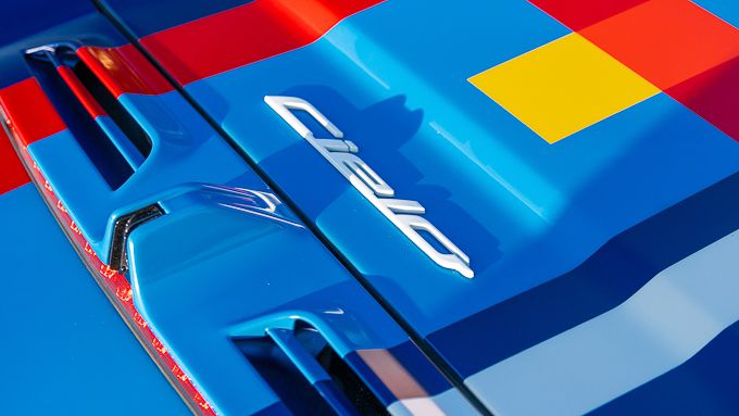 Maserati MC20