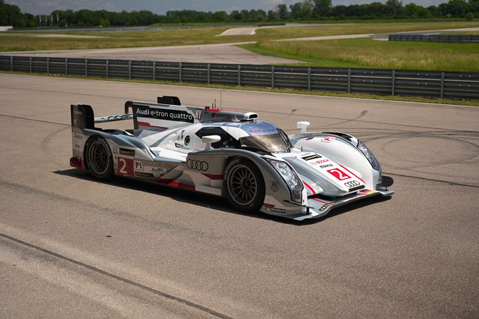 Audi R18