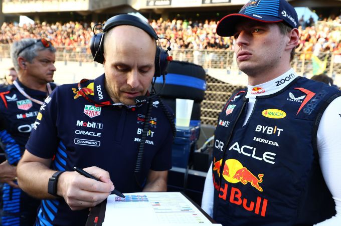 Gianpiero Lambiase en Max Verstappen F1 Red Bull Foto 2