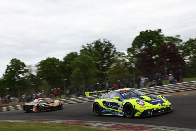 GT World Challenge Sprint Cup Brands Hatch Foto 8