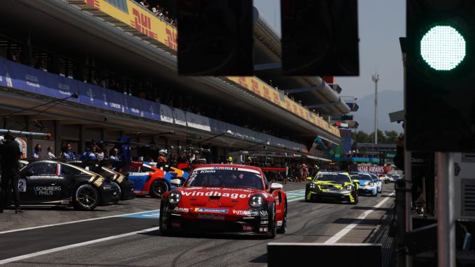 Porsche Mobil 1 Supercup 2025 Circuit de Catalunya Barcelona Foto 6