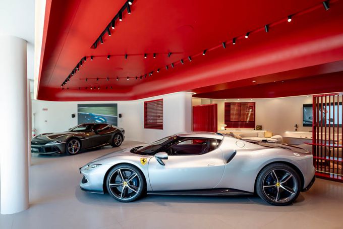 Ferrari Dealership_Roma