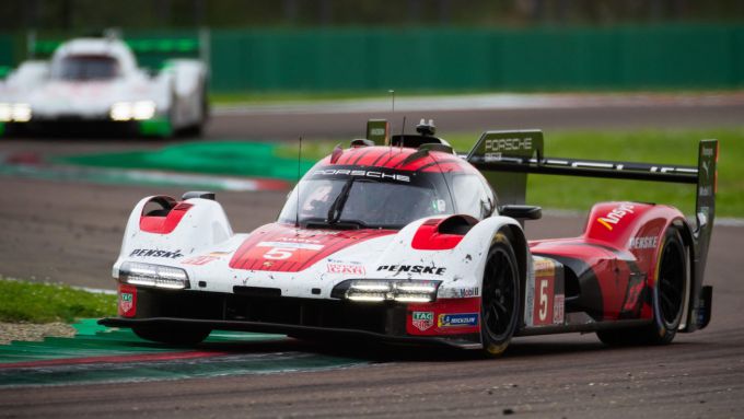 FOTO'S - Formule E-coureurs Wehrlein en Muller debuteren in 6 Hours of Spa voor Porsche Penske Motorsport