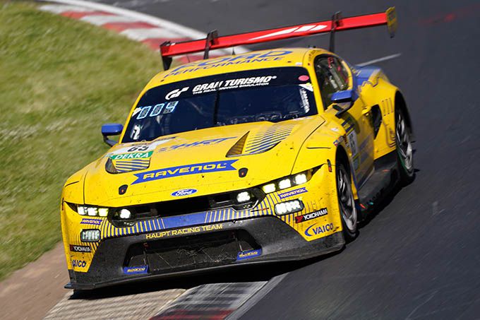 HRT Ford Mustang