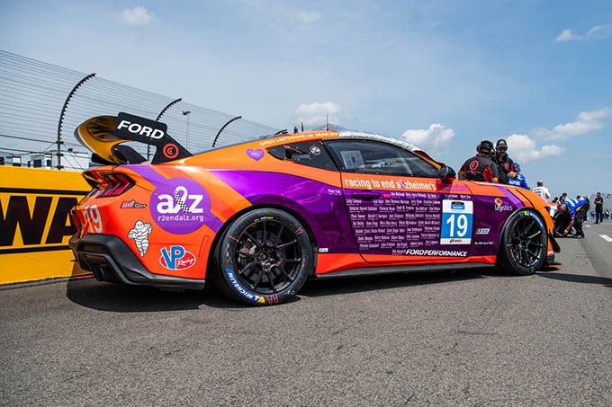Ford Mustanf GT4