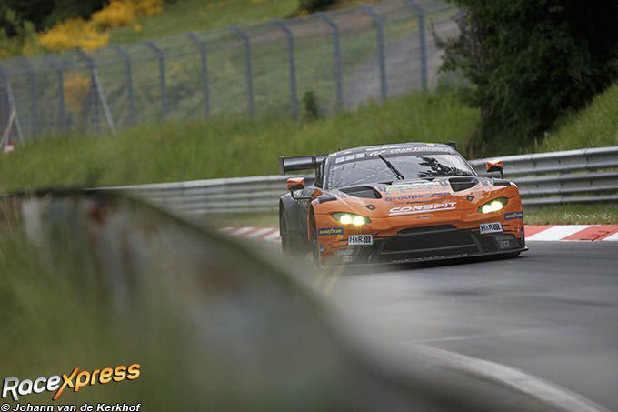 Aston_Martin Vantage
