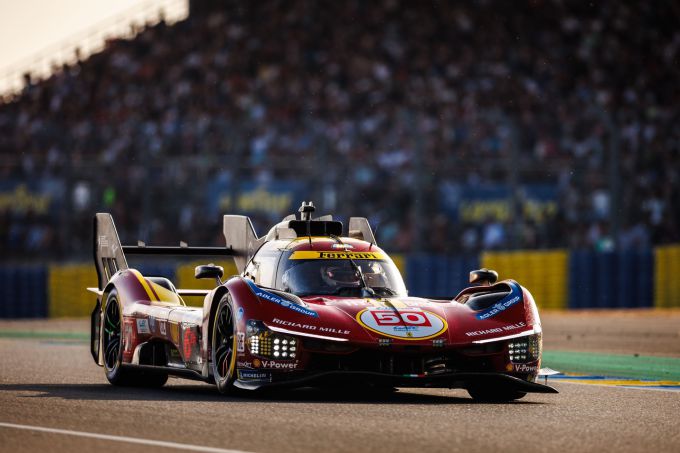 Ferrari-AF Corse-team @ 24 Uur Le Mans 2025 Foto 11