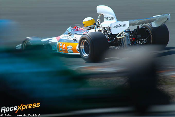 #F1