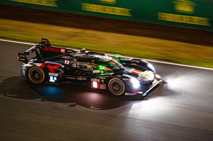 24H Le Mans - Toyota slaat terug en verkeert in topvorm in VT2 tijdens avondsessie + UITSLAG