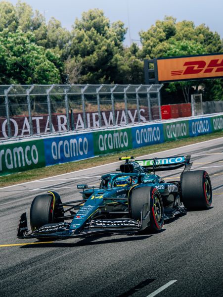 Fernando Alonso F1 Aston Martin AMR25 Foto 2