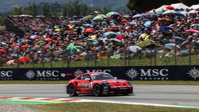 Porsche Mobil 1 Supercup op het Circuit de Catalunya Foto 8