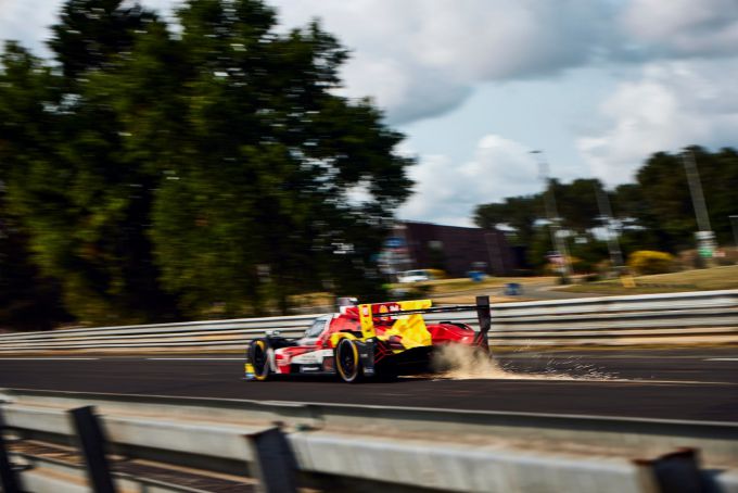 24H Le Mans testdag zondag 8 juni 2025 Foto 3 BMW Hypercar V8