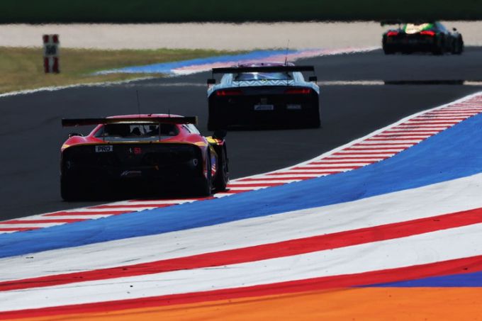 GT World Challenge Sprint-weekend Misano World Circuit Foto 5