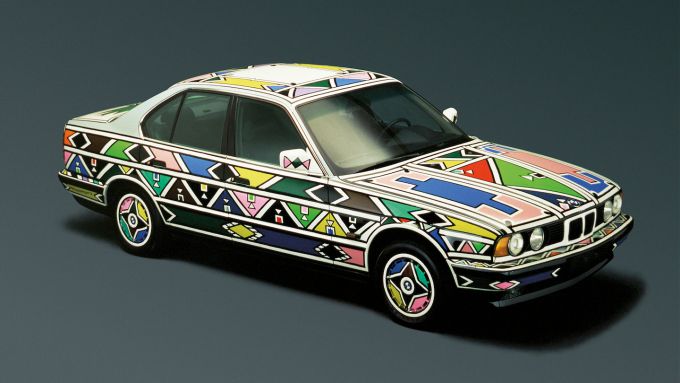 Fine Art on Wheels BMW Art Cars tentoonstelling Louwman Museum #12 Esther Mahlangu BMW 525i 1991