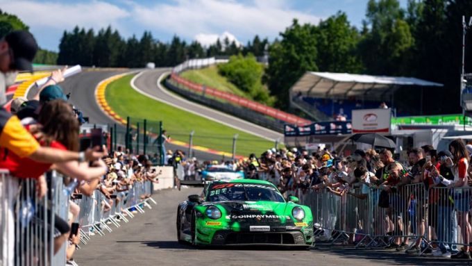 Porsche @ 24H Spa 2025 Foto 8 AV Racing by Car Collection Motorsport (#29), Noam Abramczyk (FRA), Mathieu Detry (BEL), Fabian Duffieux (BEL), Bo Yuan (CHN)
